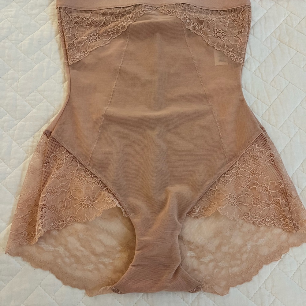 SPANX Lace Shapewear Bodysuit - Tan